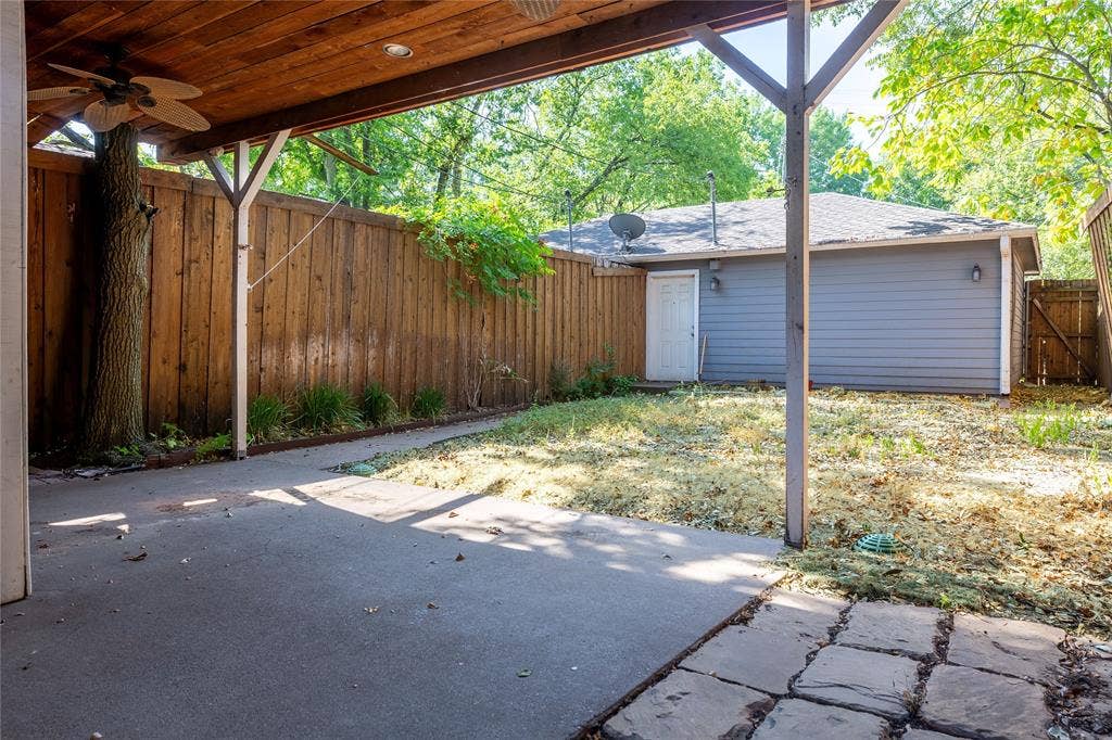 726 W Canty Street, Dallas, TX 75208 726 W Canty Street, Dallas, TX 75208