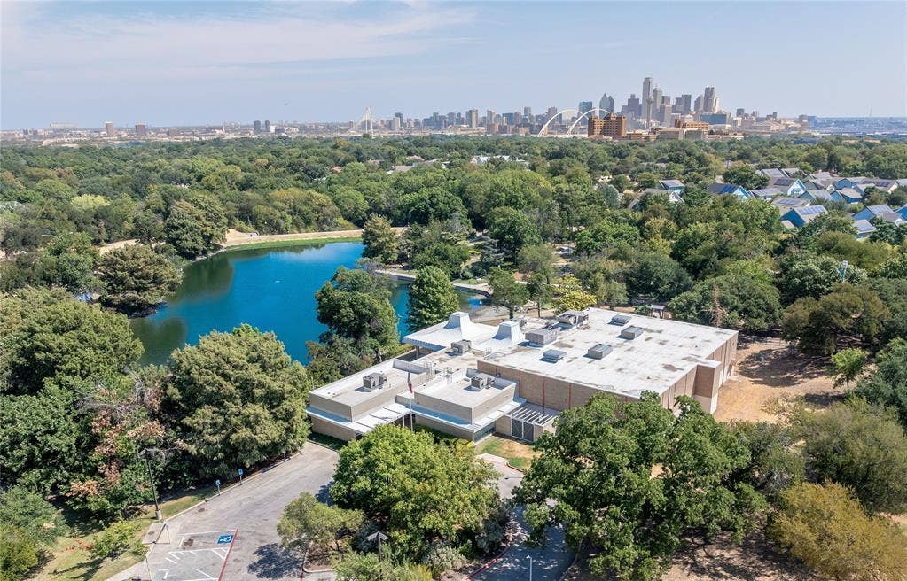 726 W Canty Street, Dallas, TX 75208 726 W Canty Street, Dallas, TX 75208