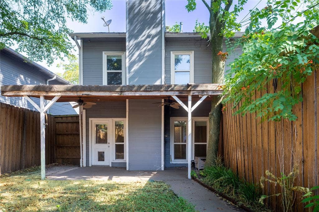 726 W Canty Street, Dallas, TX 75208 726 W Canty Street, Dallas, TX 75208