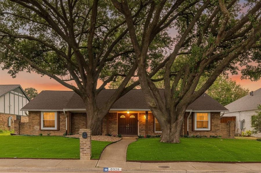 Property photo for 6928 Mill Falls Drive, Dallas, TX