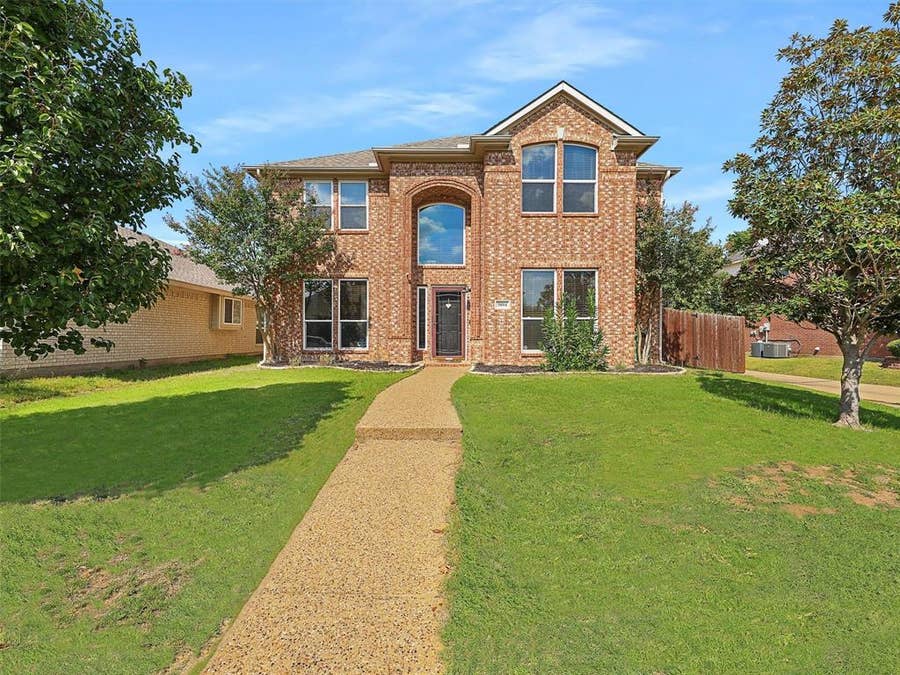 Property photo for 5004 Rain Forest Drive, McKinney, TX
