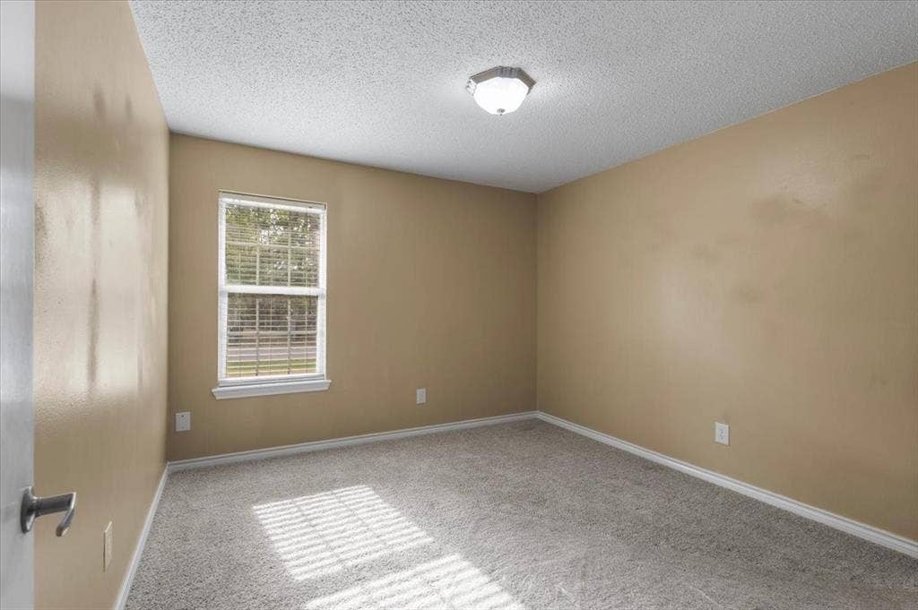 10204 Rolling Pines Drive, Tyler, TX 75707 10204 Rolling Pines Drive, Tyler, TX 75707
