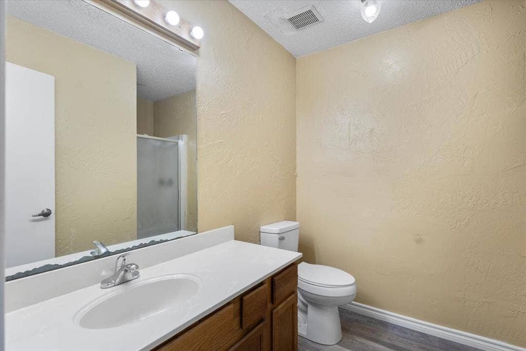 10204 Rolling Pines Drive, Tyler, TX 75707 10204 Rolling Pines Drive, Tyler, TX 75707