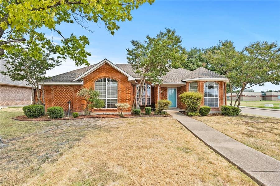 Property photo for 2416 Liles Lane, Mesquite, TX