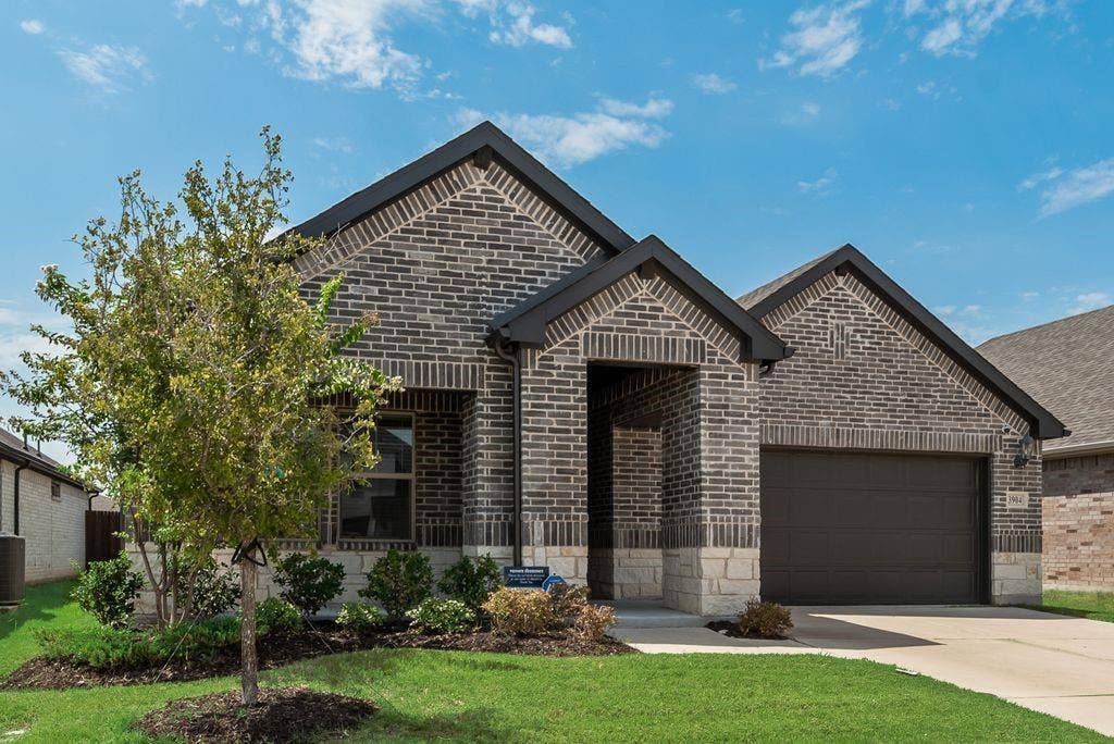 3904 High Valley Drive, Princeton, TX 75071 3904 High Valley Drive, Princeton, TX 75071