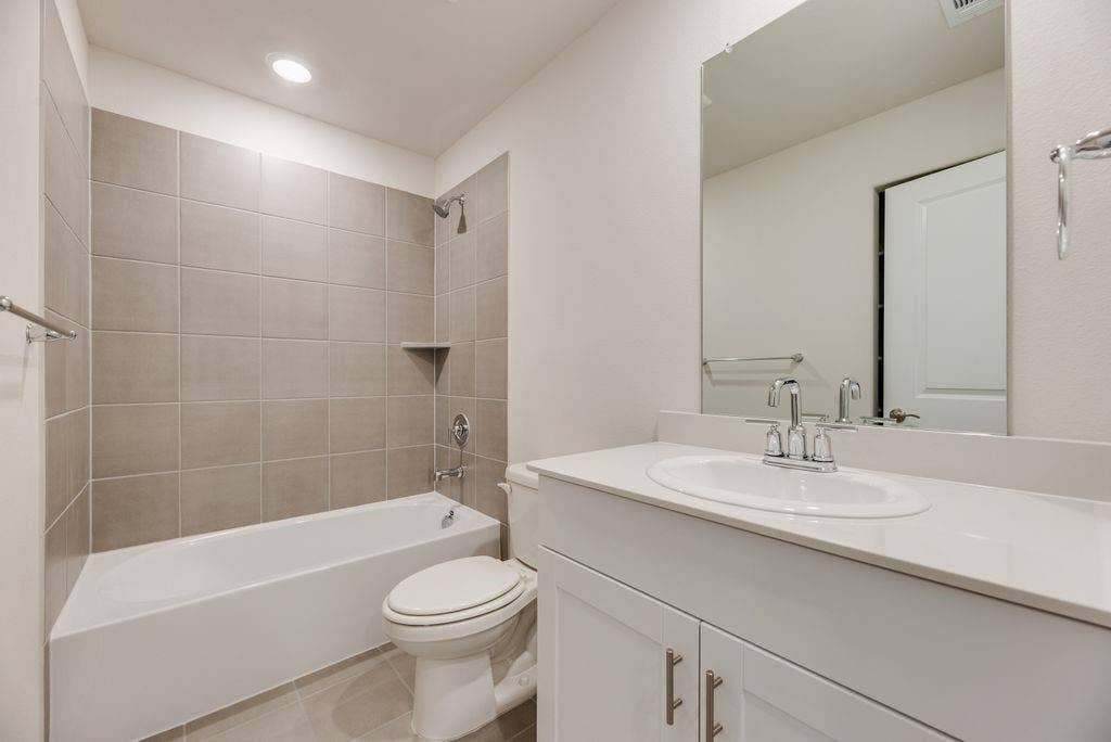 3904 High Valley Drive, Princeton, TX 75071 3904 High Valley Drive, Princeton, TX 75071