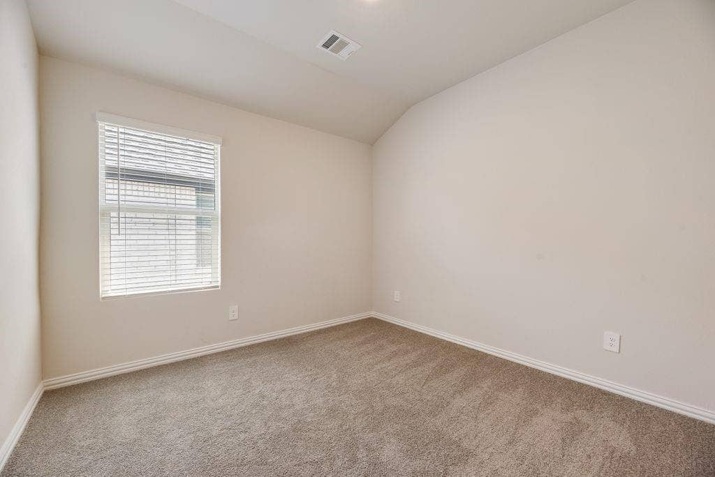 3904 High Valley Drive, Princeton, TX 75071 3904 High Valley Drive, Princeton, TX 75071