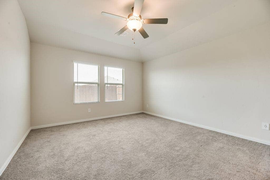 3904 High Valley Drive, Princeton, TX 75071 3904 High Valley Drive, Princeton, TX 75071