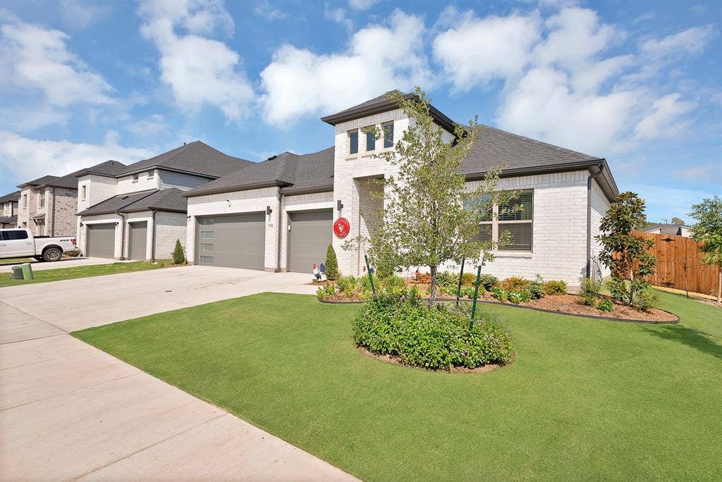 3701 Turpin Drive, Princeton, TX 75071 Corner lot