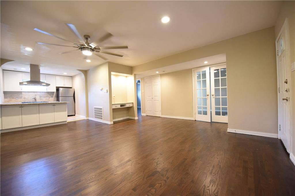 4206 Hawthorne Avenue, #202, Dallas, TX 75219