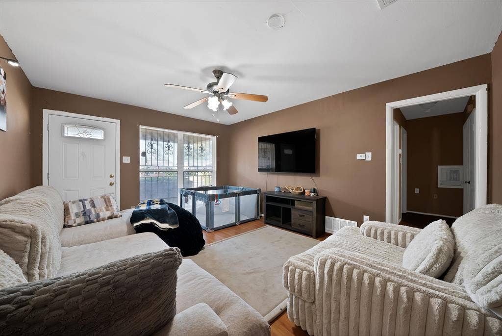 840 Clearwood Drive, Dallas, TX 75232 840 Clearwood Drive, Dallas, TX 75232