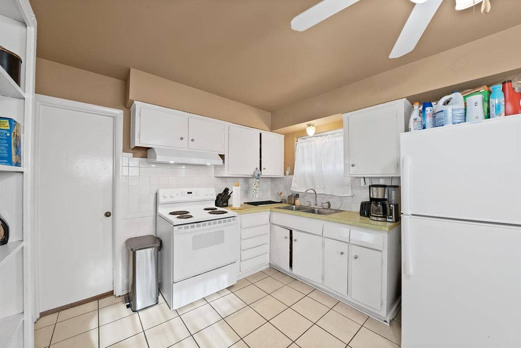 840 Clearwood Drive, Dallas, TX 75232 840 Clearwood Drive, Dallas, TX 75232