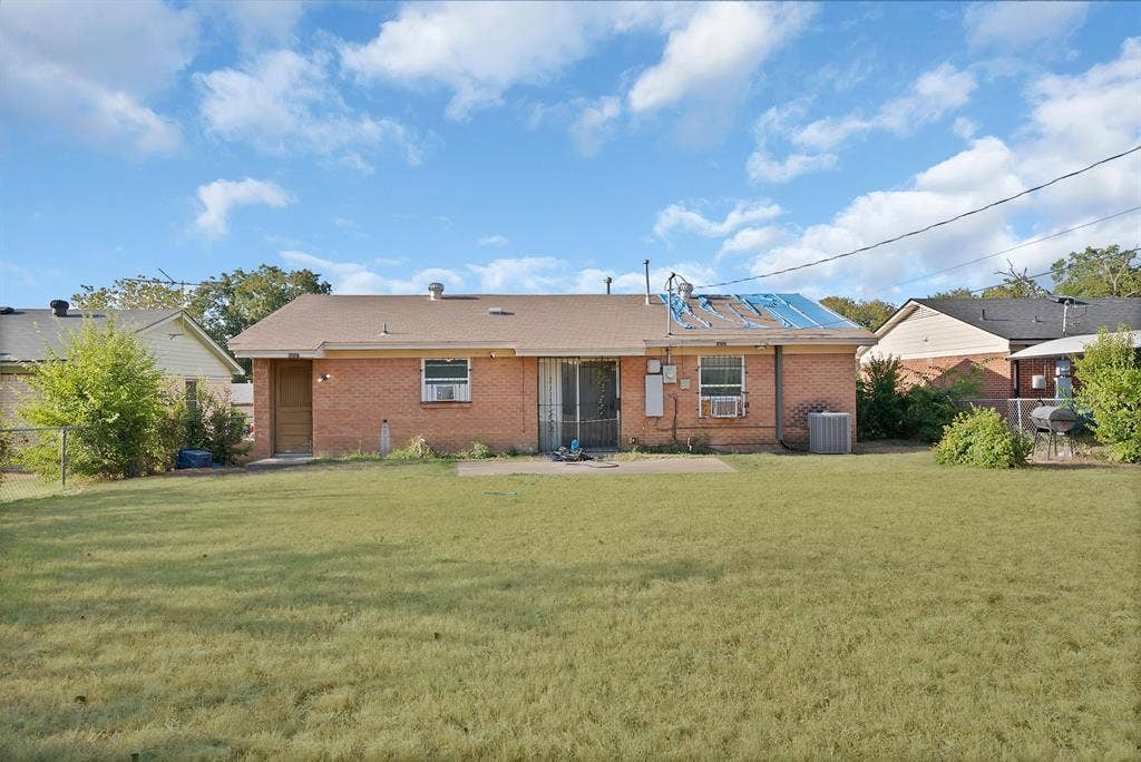 840 Clearwood Drive, Dallas, TX 75232 840 Clearwood Drive, Dallas, TX 75232