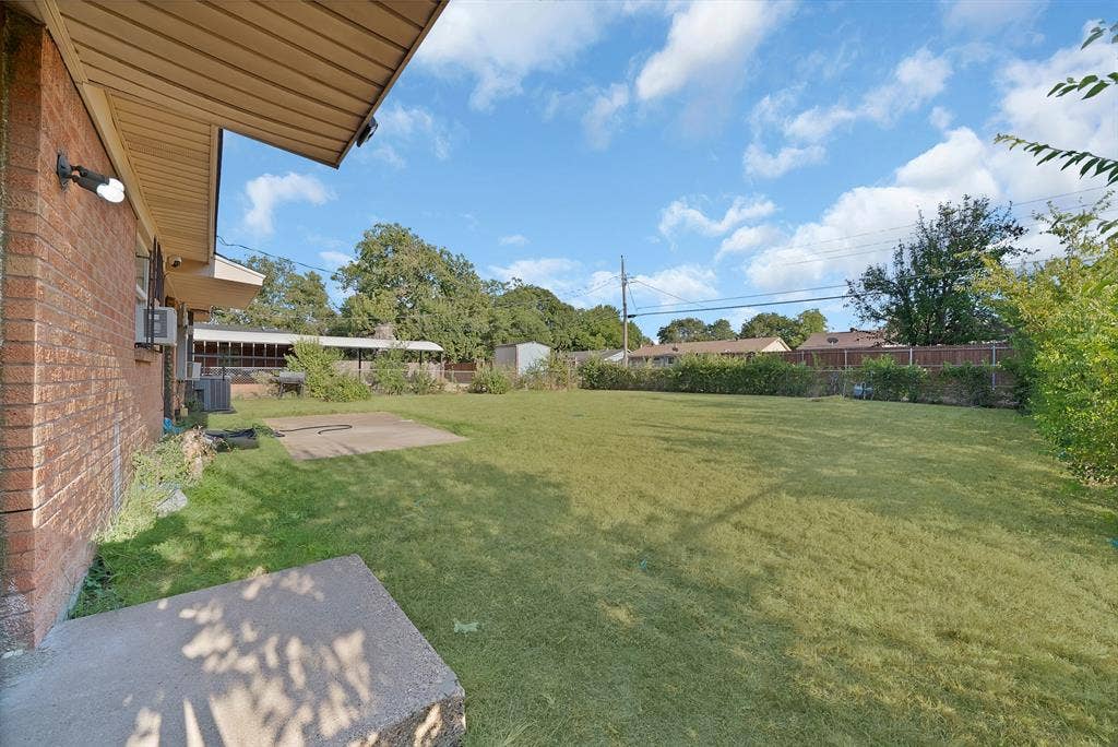 840 Clearwood Drive, Dallas, TX 75232 840 Clearwood Drive, Dallas, TX 75232