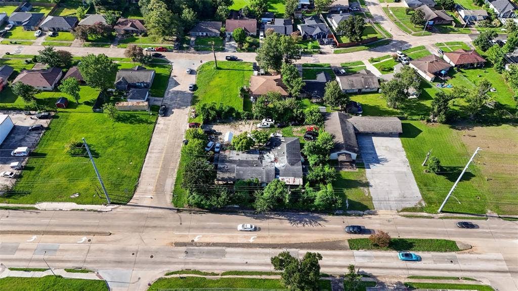8501 Tidwell Road, Houston, TX 77028 8501 Tidwell Road, Houston, TX 77028