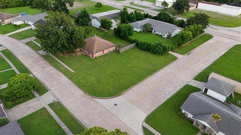 8501 Tidwell Road, Houston, TX 77028 8501 Tidwell Road, Houston, TX 77028