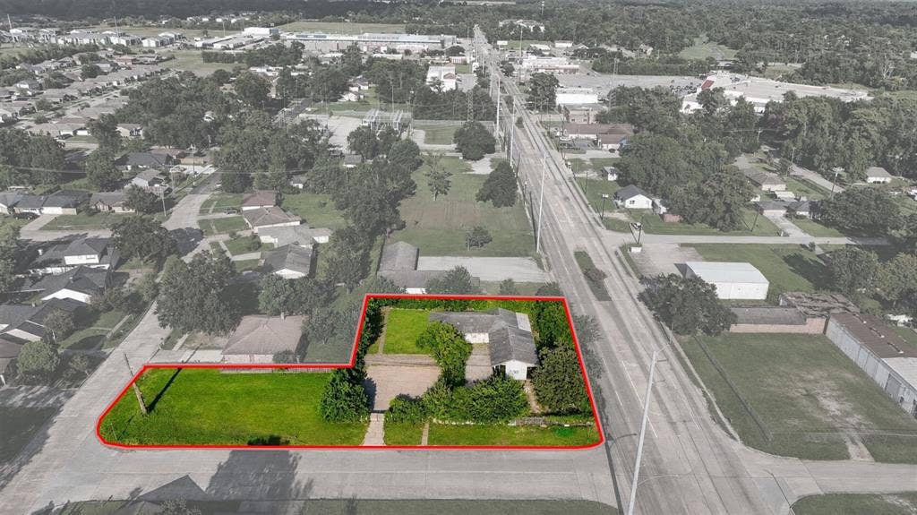 8501 Tidwell Road, Houston, TX 77028 This photo includes the lot also for sale on Rinn Rd. to showcase the potential of the property