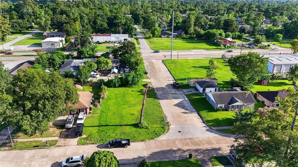 8501 Tidwell Road, Houston, TX 77028 8501 Tidwell Road, Houston, TX 77028