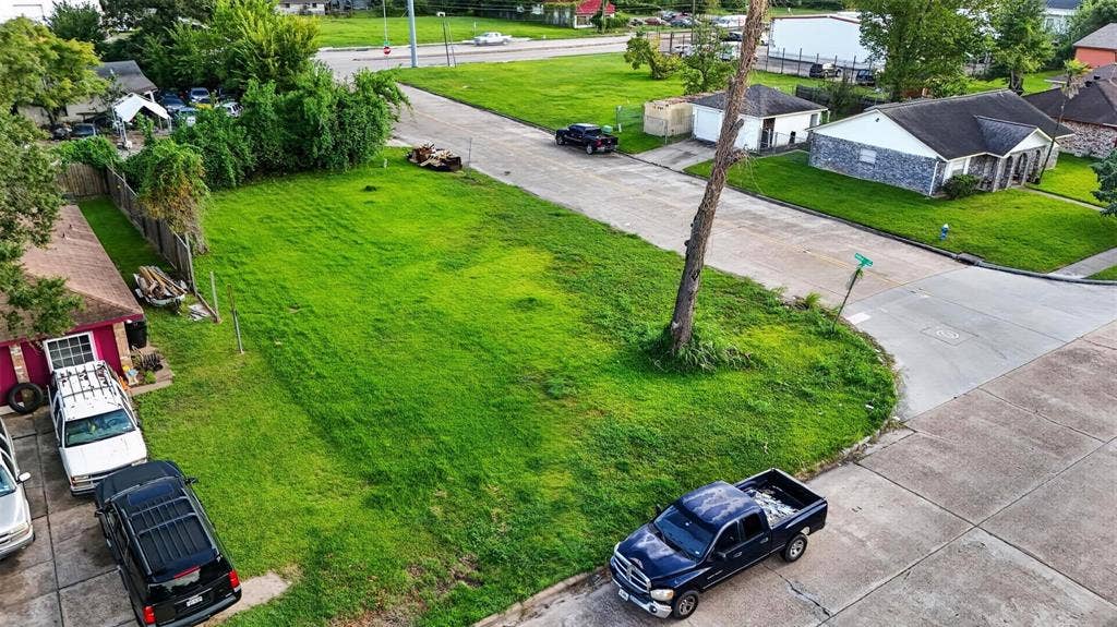 8501 Tidwell Road, Houston, TX 77028 8501 Tidwell Road, Houston, TX 77028