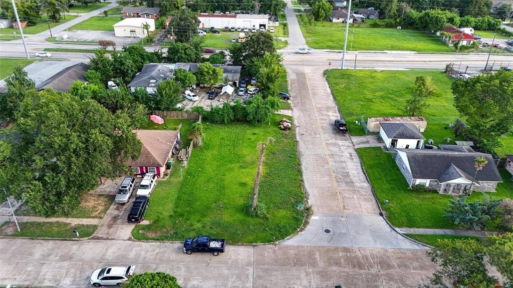 8501 Tidwell Road, Houston, TX 77028 8501 Tidwell Road, Houston, TX 77028