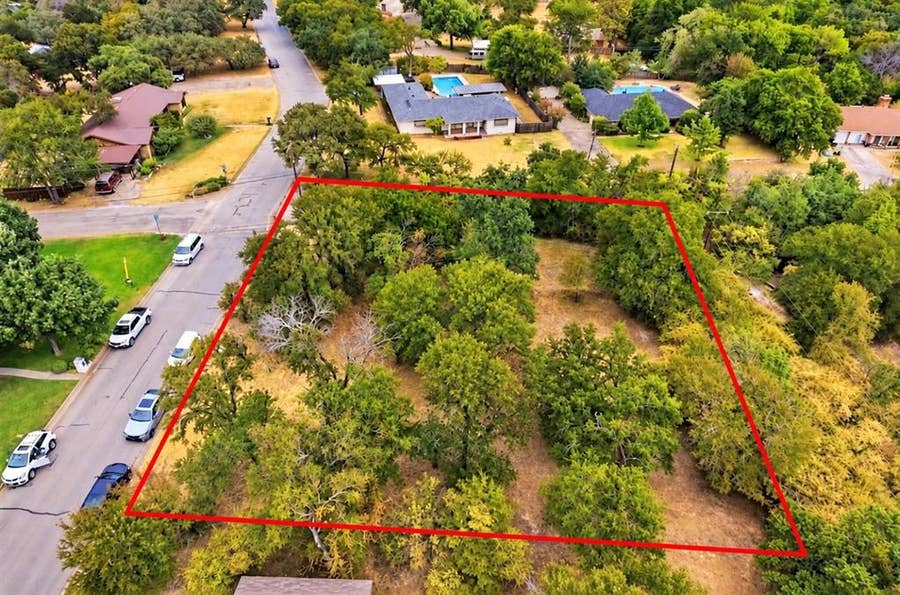 Property photo for 201 Lakeridge Road, Lakeside, TX