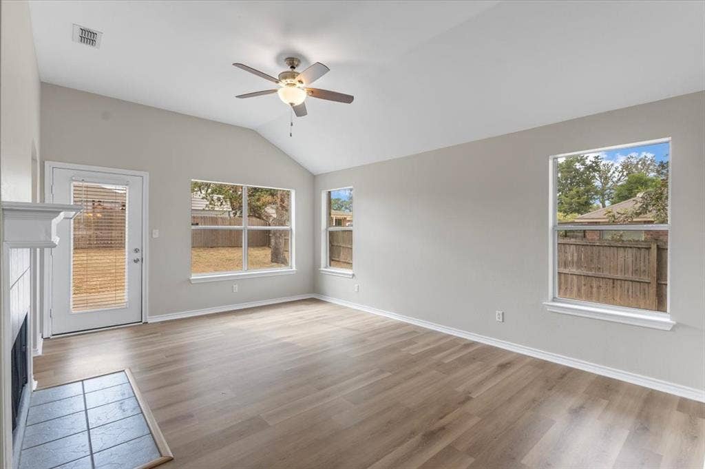 386 Molly Lane, Lindale, TX 75771 386 Molly Lane, Lindale, TX 75771