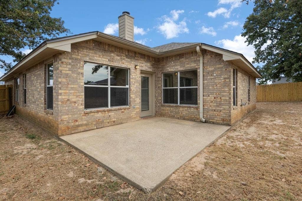 386 Molly Lane, Lindale, TX 75771 386 Molly Lane, Lindale, TX 75771