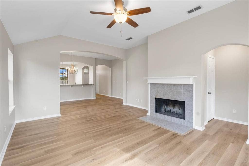 386 Molly Lane, Lindale, TX 75771 386 Molly Lane, Lindale, TX 75771