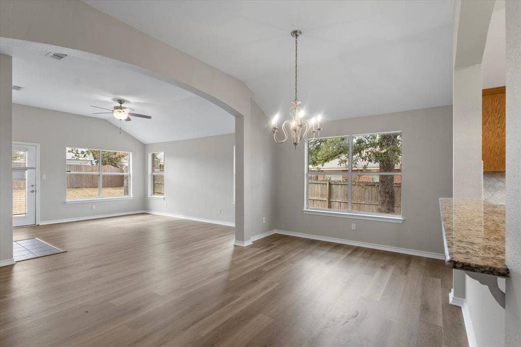 386 Molly Lane, Lindale, TX 75771 386 Molly Lane, Lindale, TX 75771