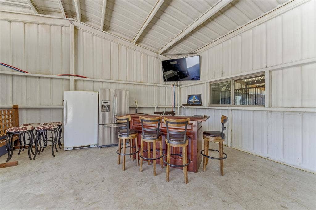 10106 Prather Road, Springtown, TX 76082 10106 Prather Road, Springtown, TX 76082