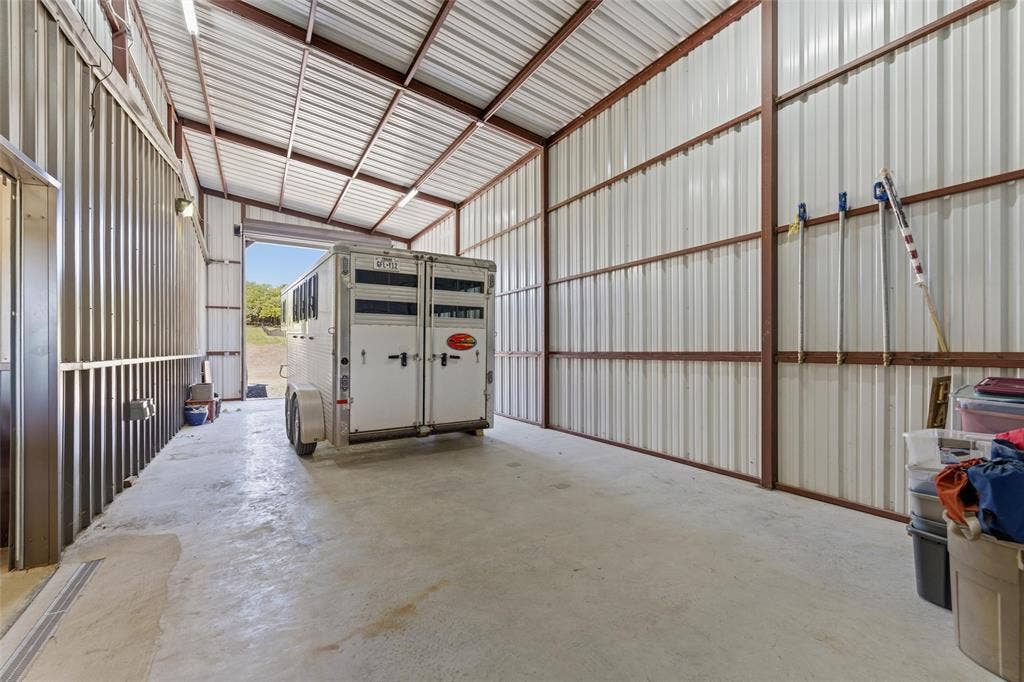 10106 Prather Road, Springtown, TX 76082 10106 Prather Road, Springtown, TX 76082