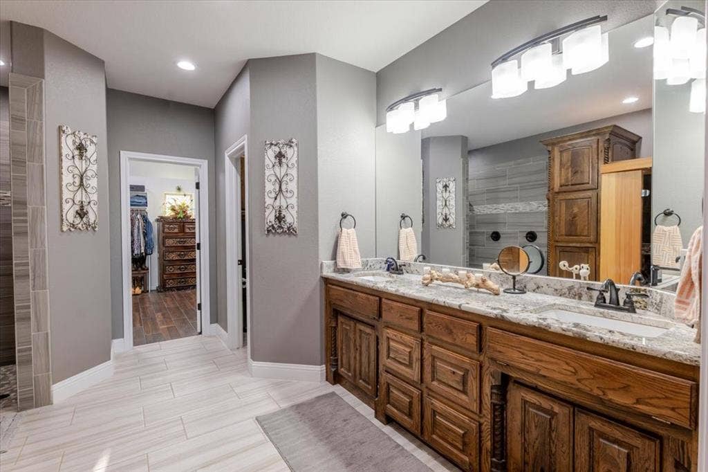 10106 Prather Road, Springtown, TX 76082 10106 Prather Road, Springtown, TX 76082