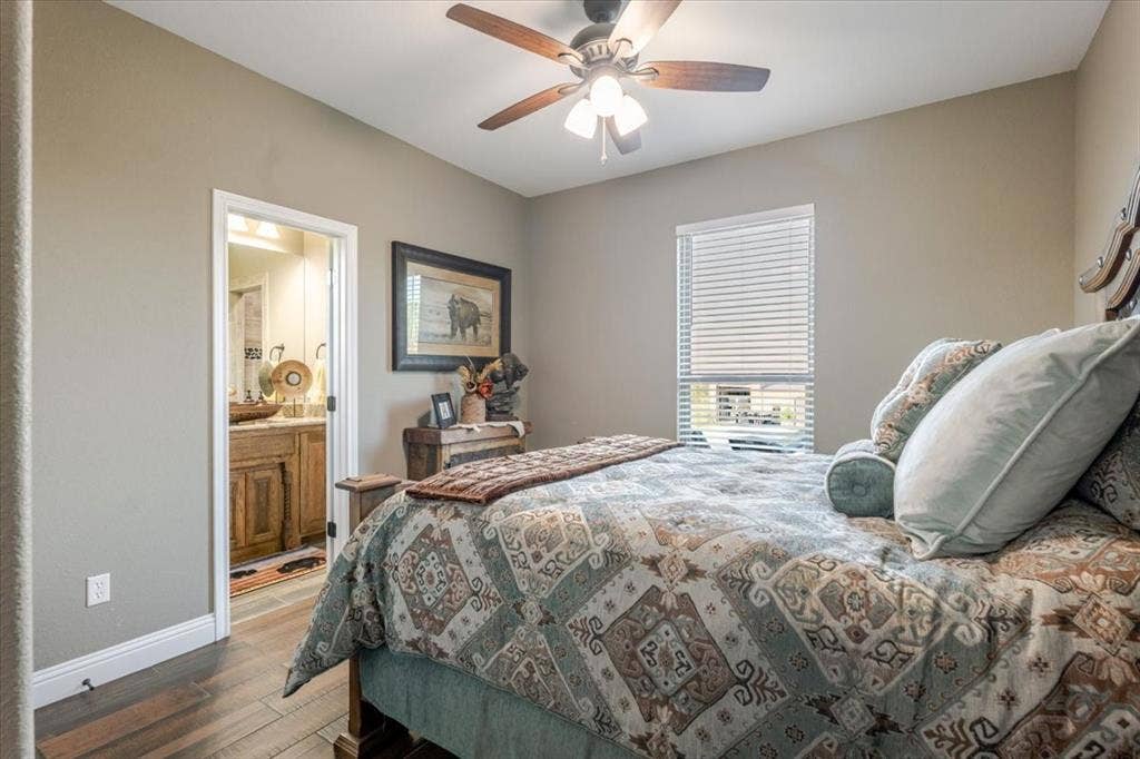 10106 Prather Road, Springtown, TX 76082 10106 Prather Road, Springtown, TX 76082