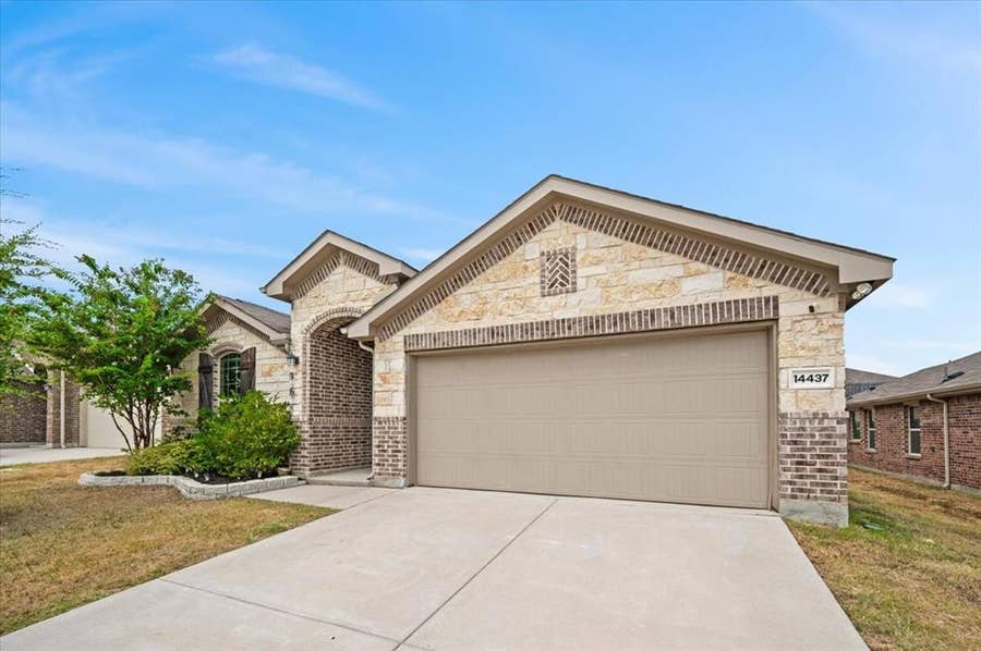 Property photo for 14437 Leadrope Circle, Fort Worth, TX