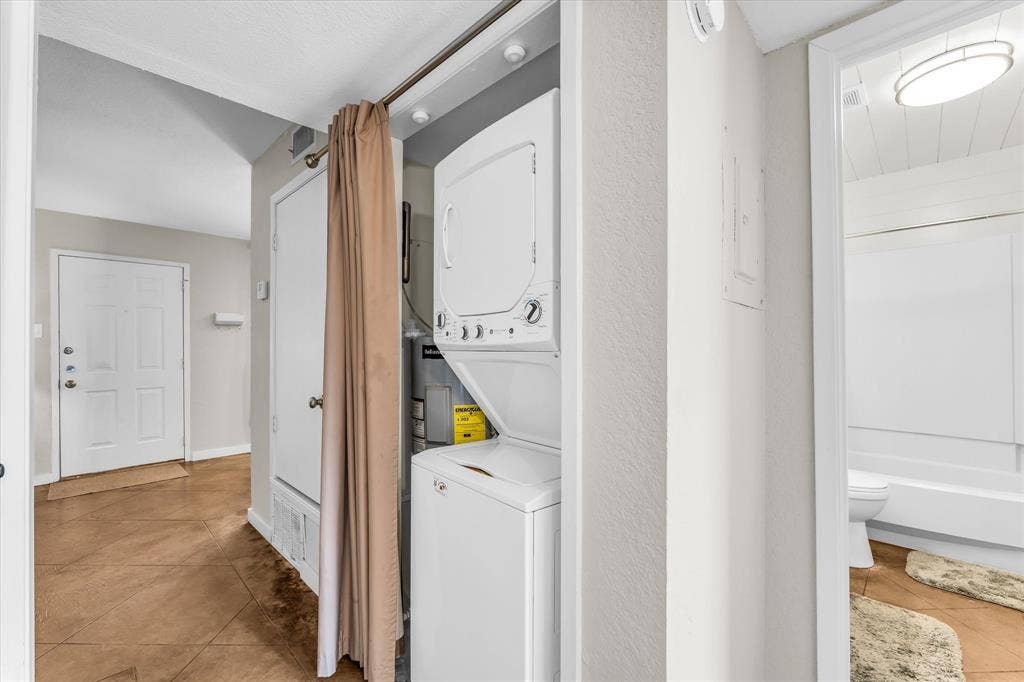 1214 Baylor Avenue, #109, Waco, TX 76706 Stackable washer and dryer within a dedicated utility closet