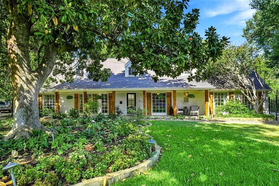 Property photo for 933 Blue Lake Circle, Richardson, TX