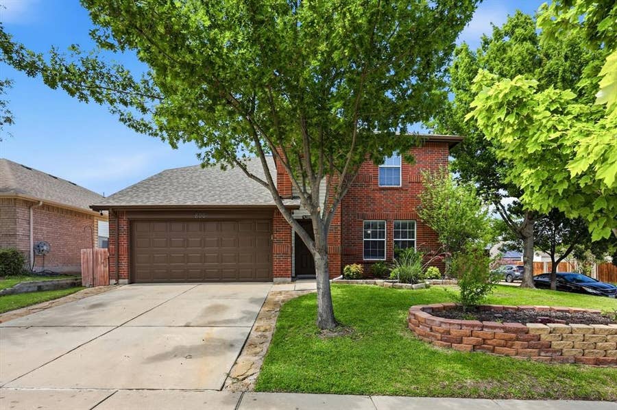Property photo for 800 Poncho Lane, Fort Worth, TX