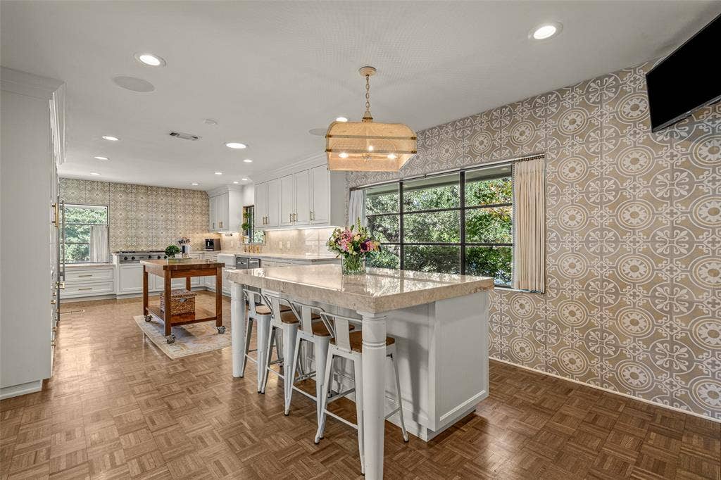 5849 Merrymount Road, Westover Hills, TX 76107 5849 Merrymount Road, Westover Hills, TX 76107
