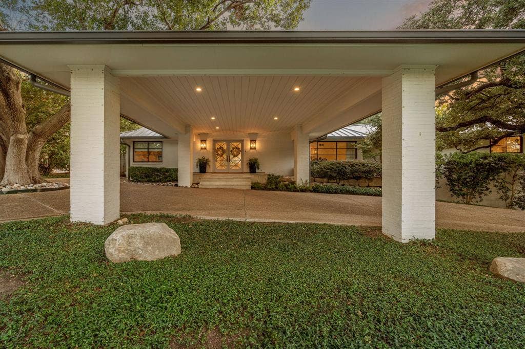 5849 Merrymount Road, Westover Hills, TX 76107 5849 Merrymount Road, Westover Hills, TX 76107