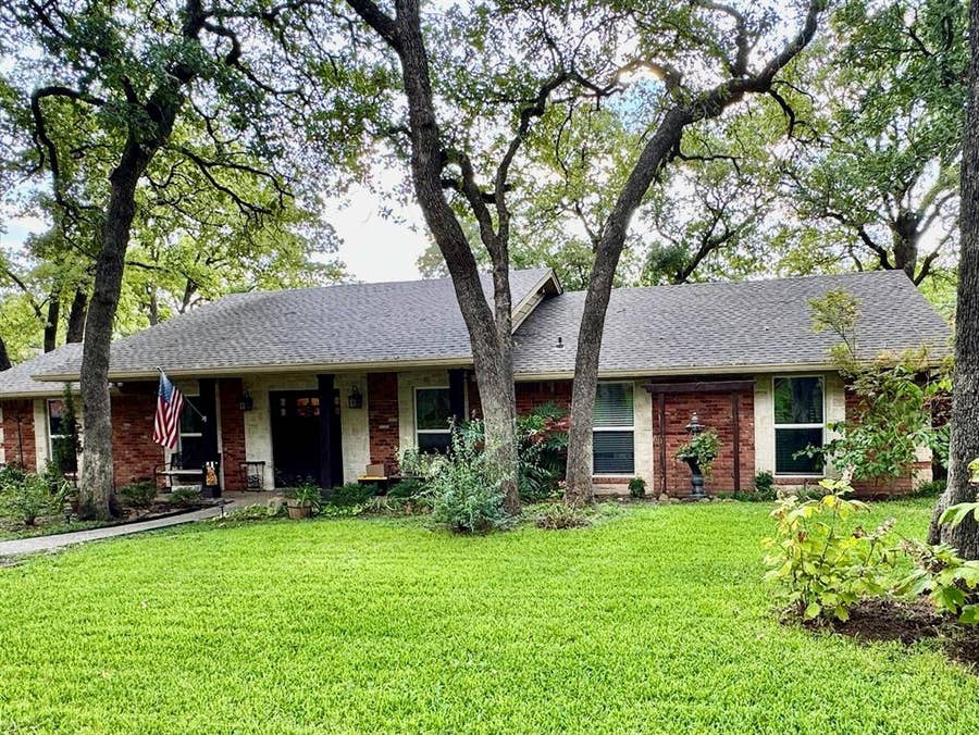 Property photo for 1013 Overhill Drive, Bedford, TX
