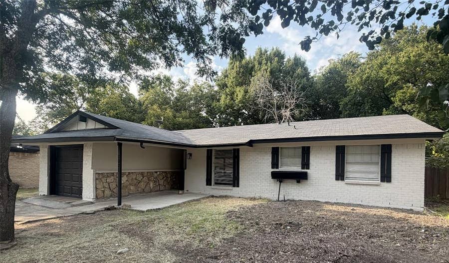 Property photo for 1021 Quebec Drive, Garland, TX