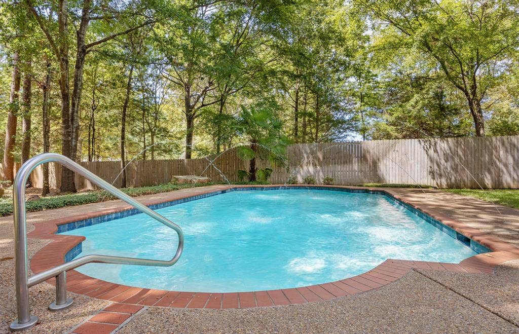17820 Oak Forest Drive, Flint, TX 75762 17820 Oak Forest Drive, Flint, TX 75762
