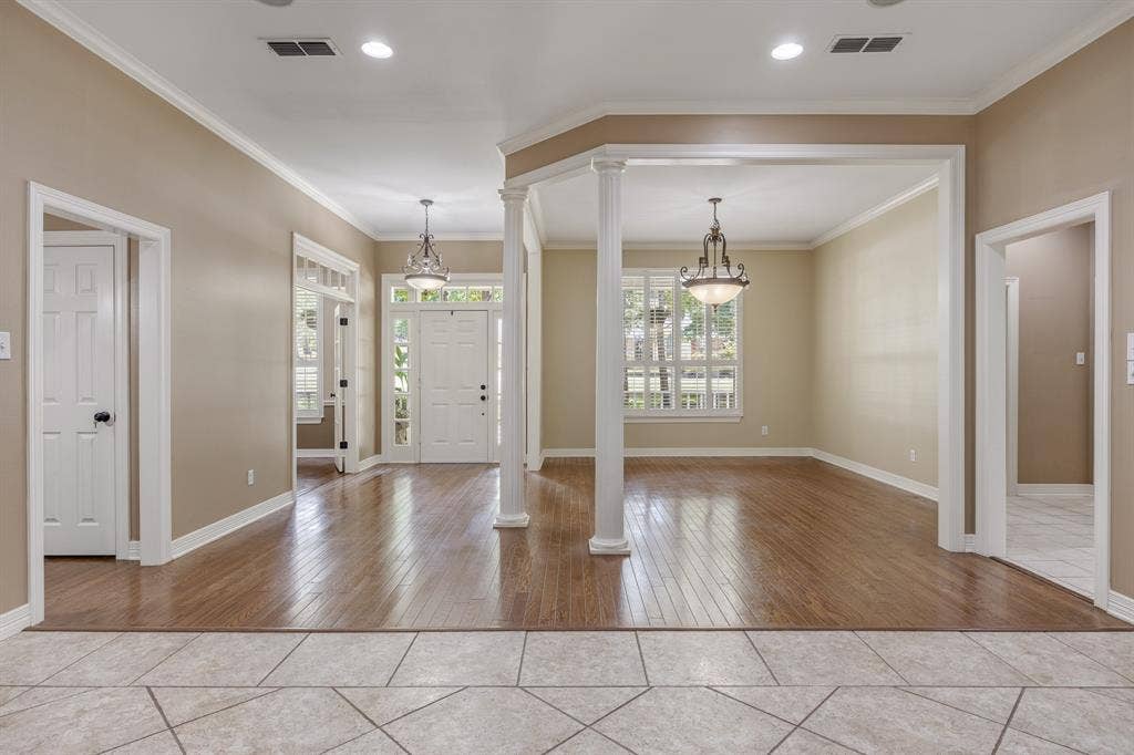 17820 Oak Forest Drive, Flint, TX 75762 Hall to Primary Suite