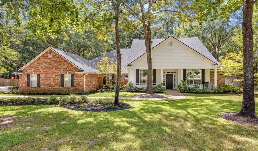 Property photo for 17820 Oak Forest Drive, Flint, TX