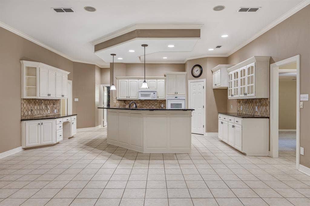 17820 Oak Forest Drive, Flint, TX 75762 17820 Oak Forest Drive, Flint, TX 75762