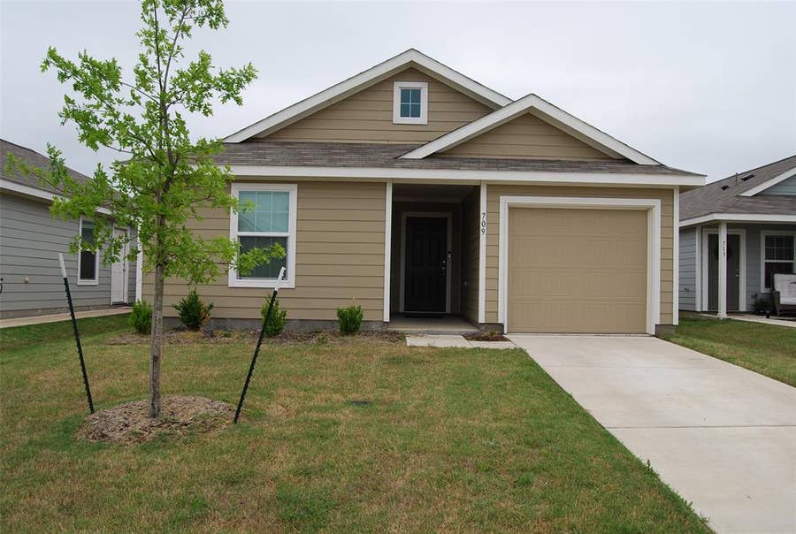 Property photo for 709 Slocum Way, Princeton, TX