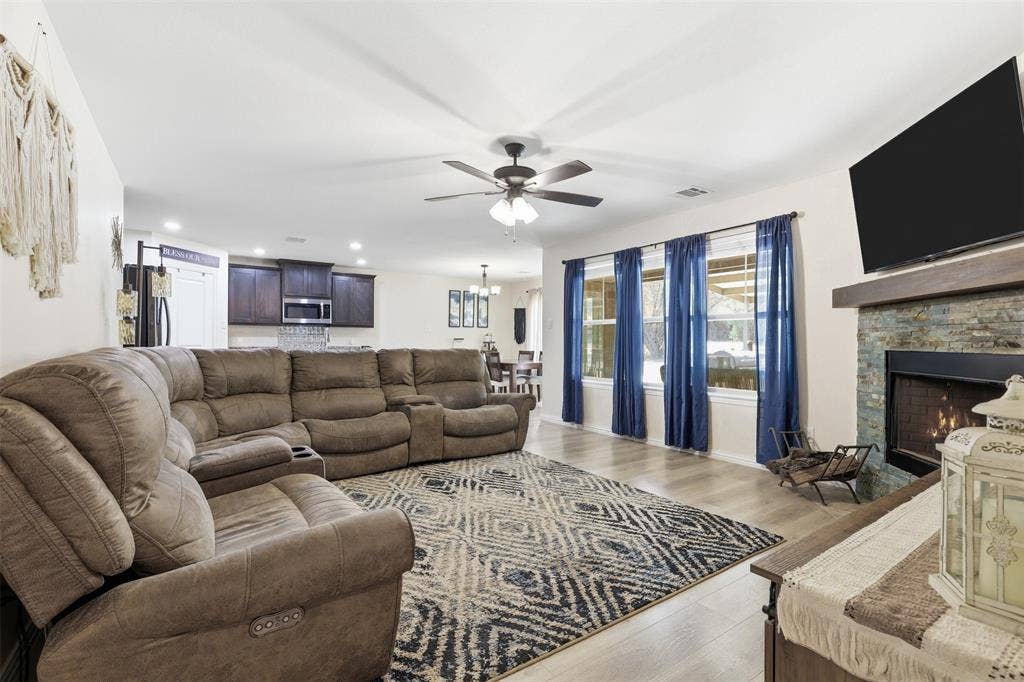 4100 Peak Road, Granbury, TX 76048