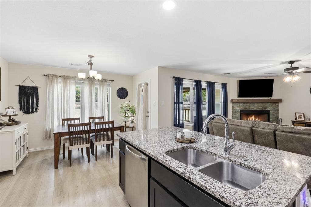 4100 Peak Road, Granbury, TX 76048