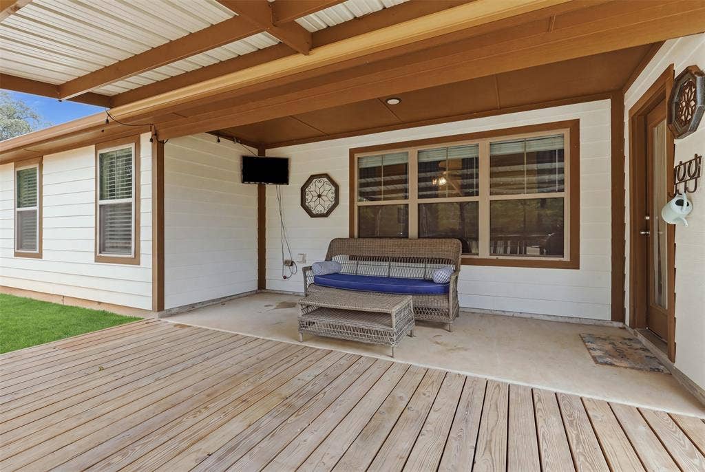 4100 Peak Road, Granbury, TX 76048