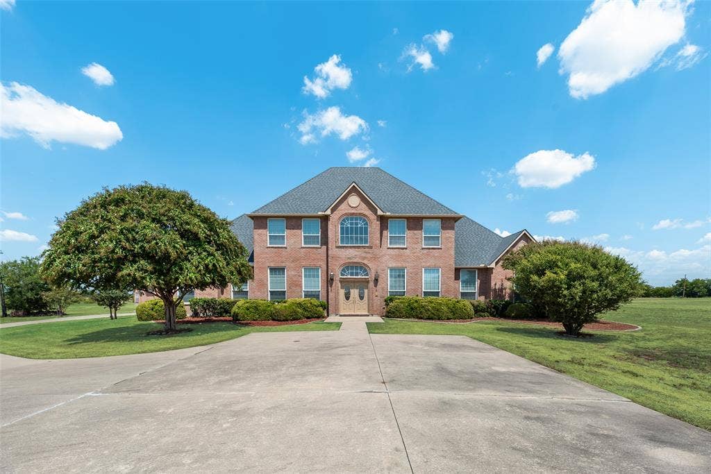 1122 County Road 1224, Celina, TX 75009 Front of Home that could easily be converted to a Commercial Venue.